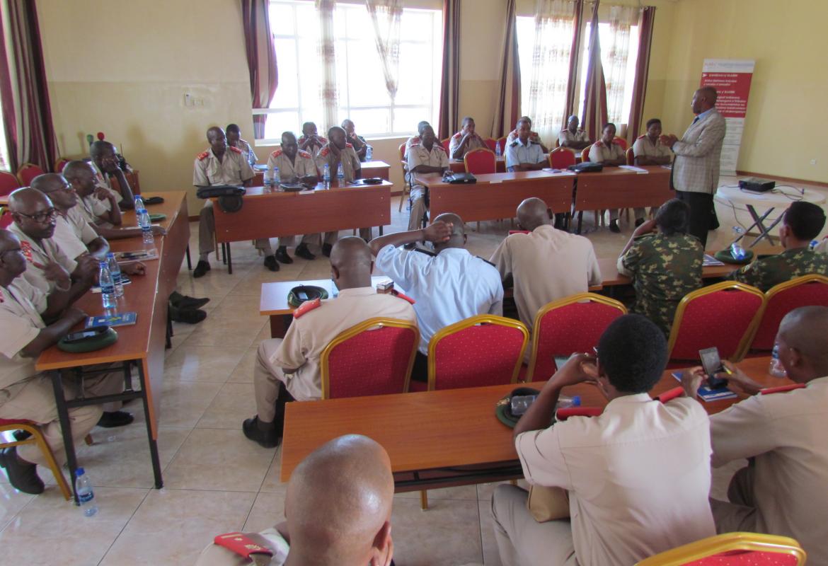Les officiers stagiaires de l’ESCEM en classe